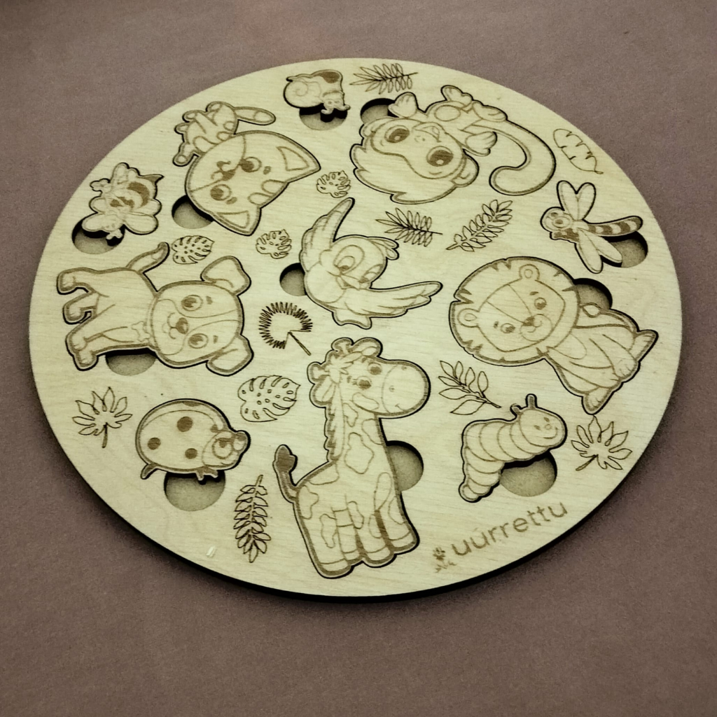 Eläinpalapeli lapsille