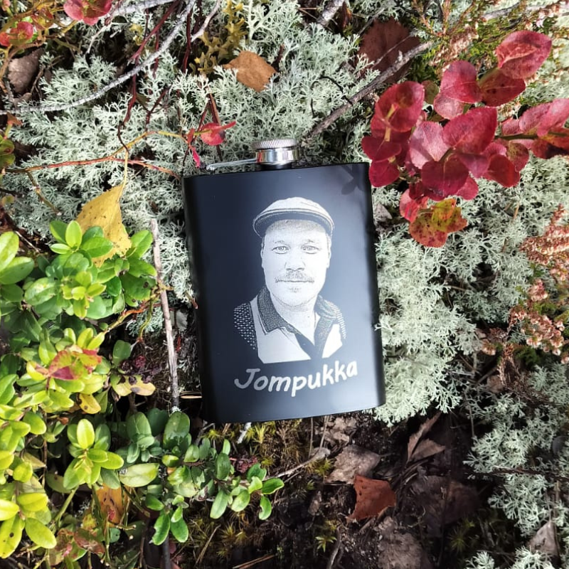Taskumatti omalla kuvalla ja tekstillä
