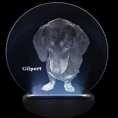 Yövalo omalla kuvalla tai tekstillä