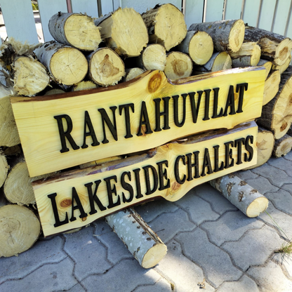 Kyltti tuppeensahatusta puusta omalla tekstillä